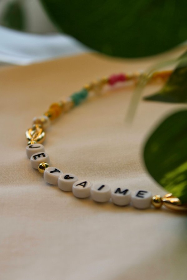 Des bracelets messages uniques pour toucher le cœur